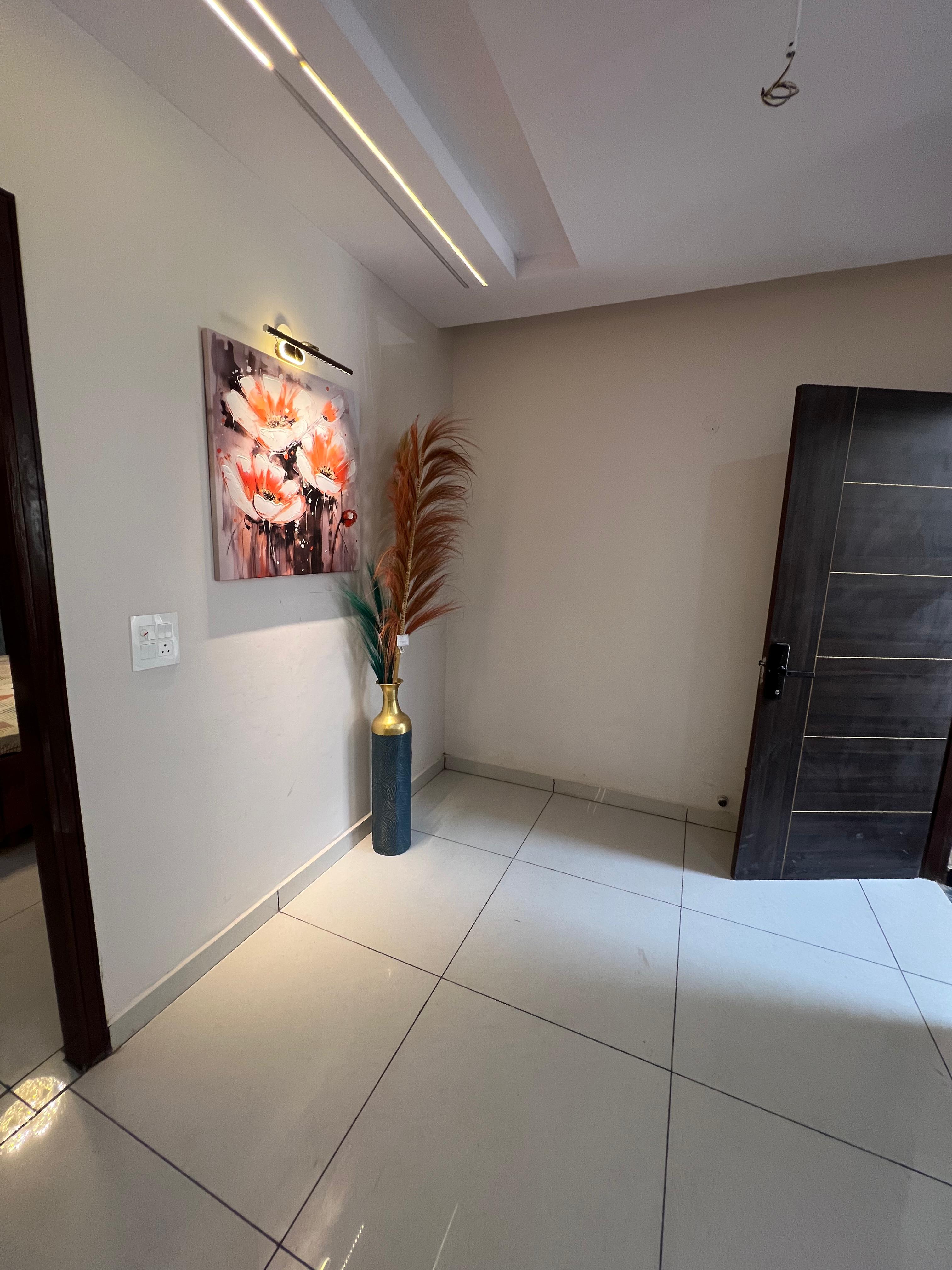 3BHK Luxury Flats For Sale Near Airport Road!